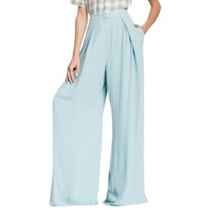 Elizabeth and James Delfina Pant
